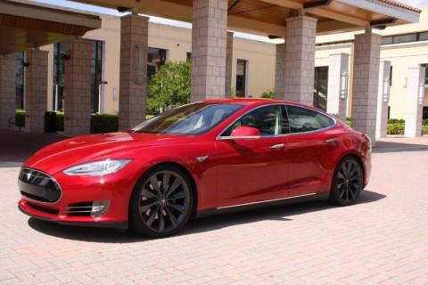 2013 Tesla Model S na prodej