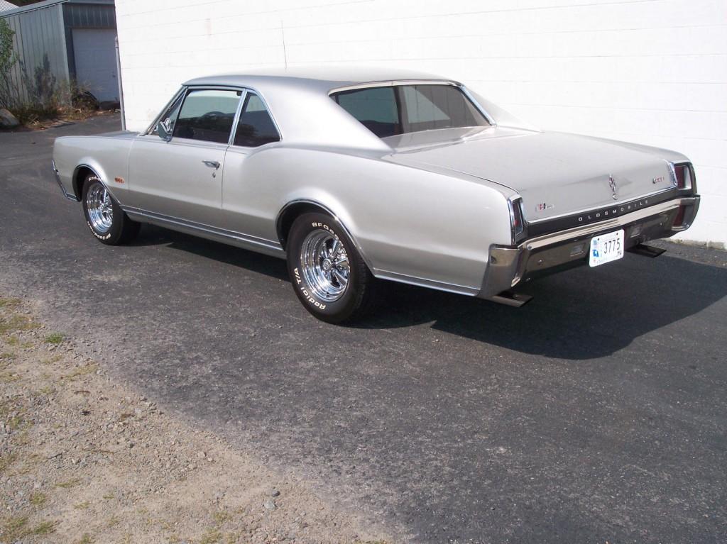 1967 Oldsmobile 442 Hurst