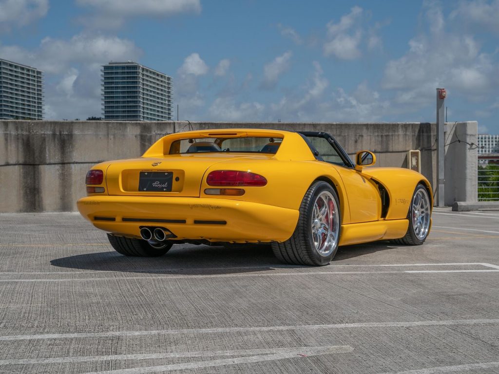 2002 Dodge Viper