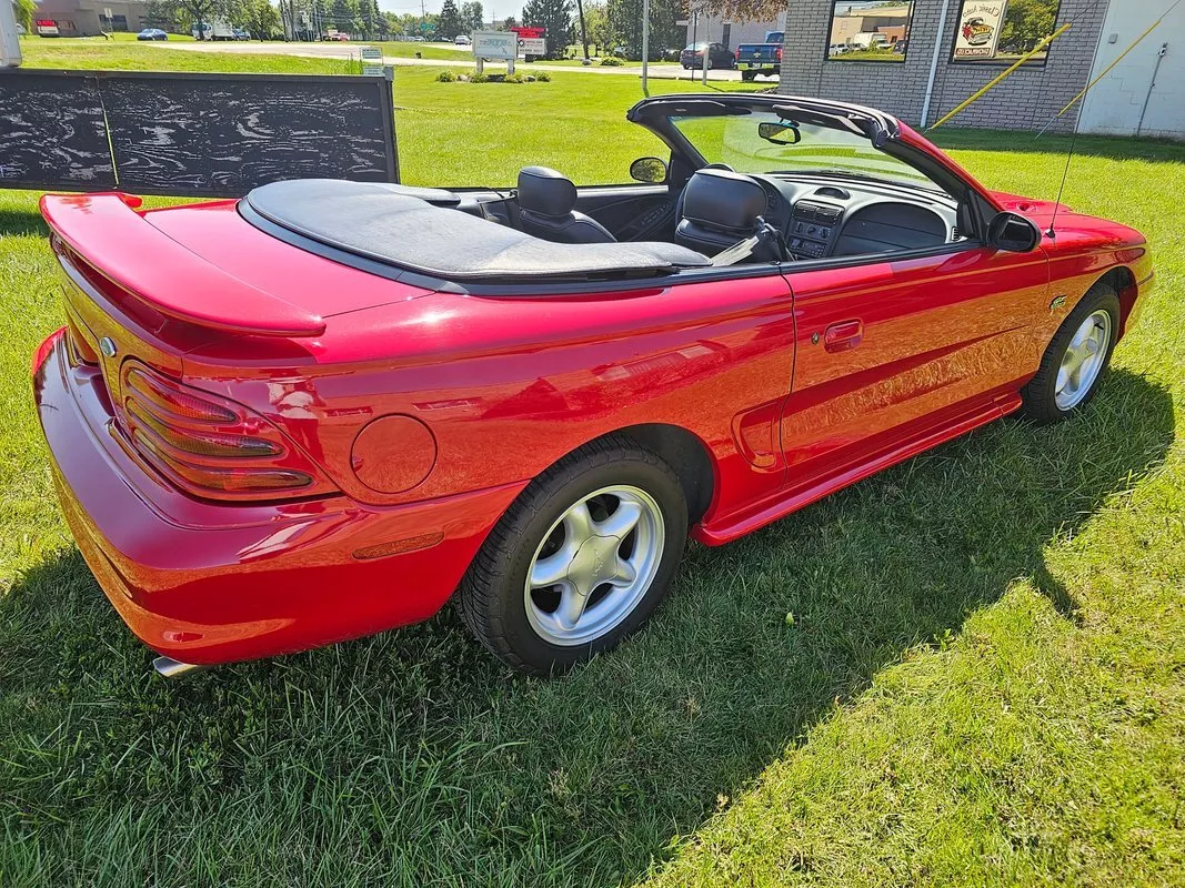 1995 Ford Mustang Convertible