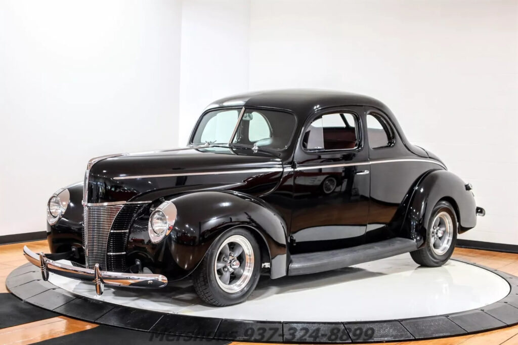 1940 Ford Deluxe