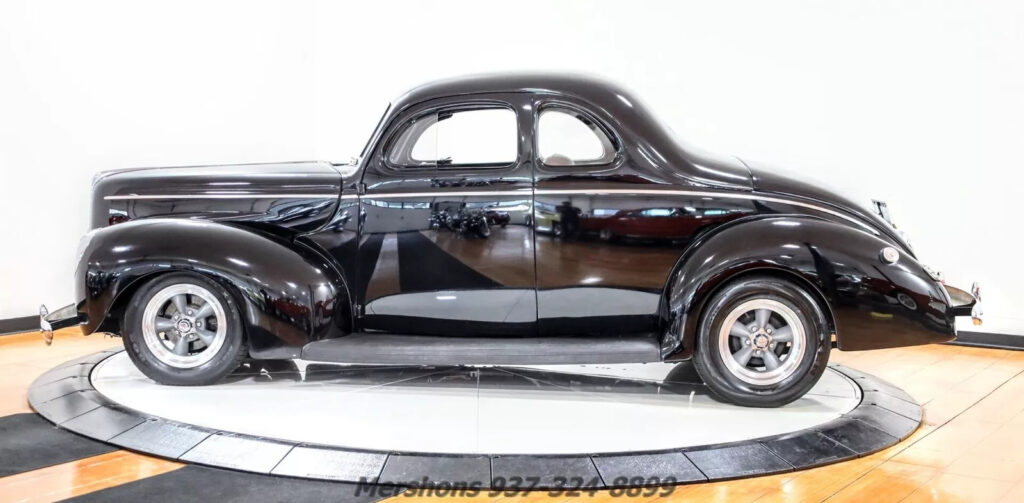 1940 Ford Deluxe