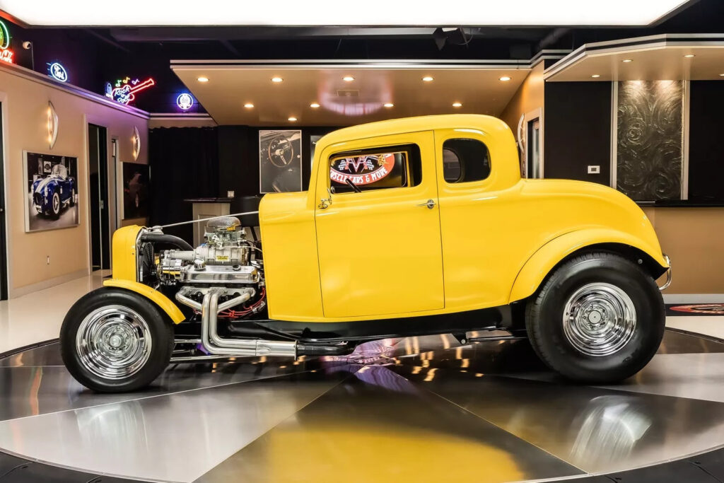 1932 Ford 5 Window Coupe