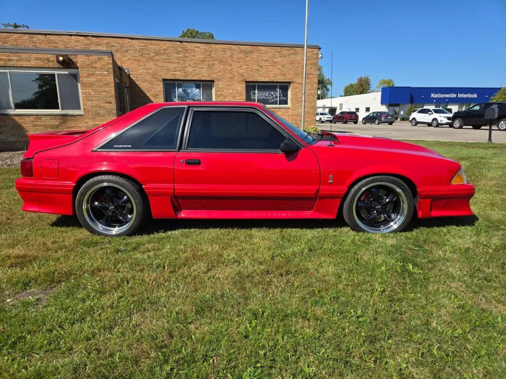 1991 Ford Mustang