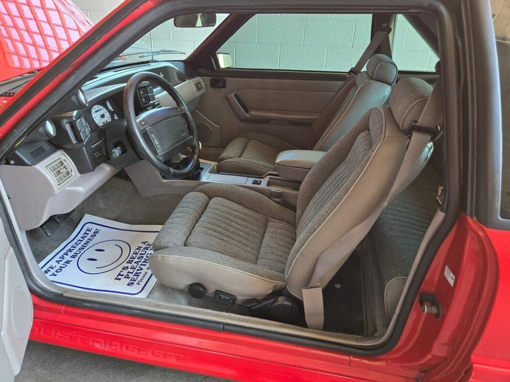 1991 Ford Mustang