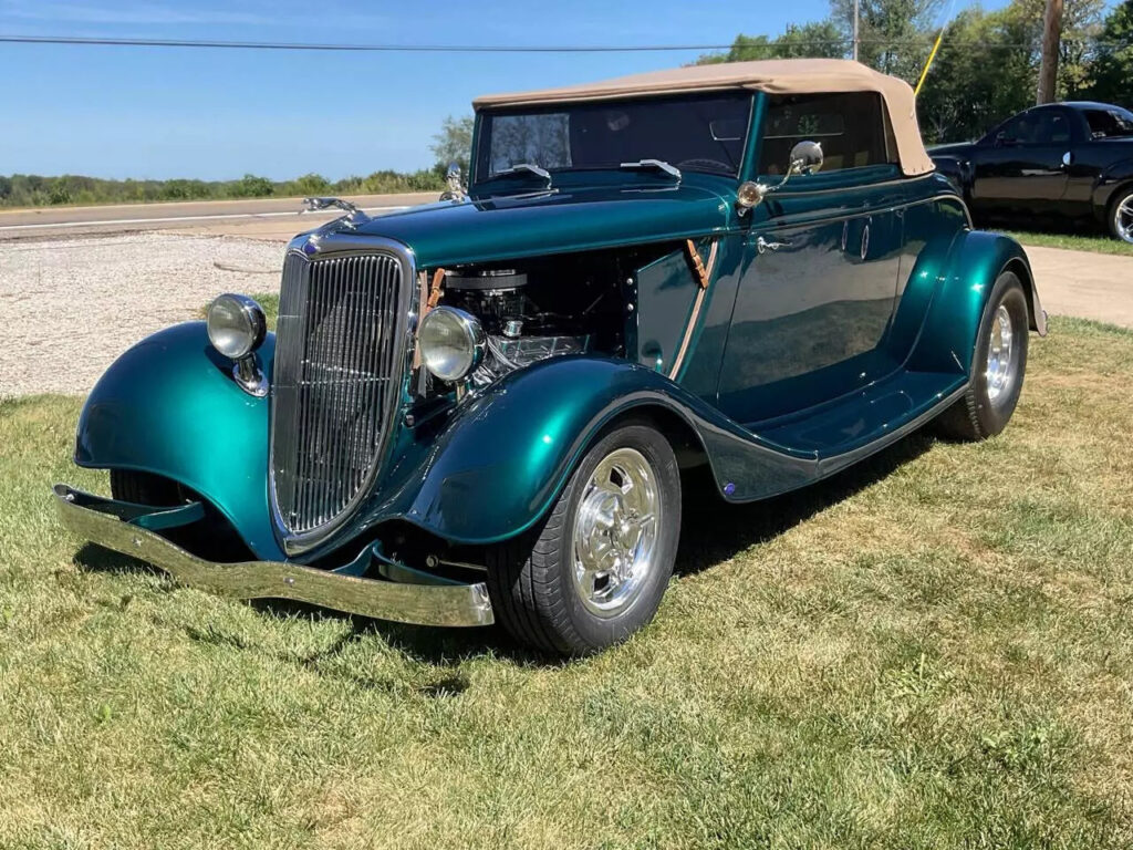 1934 Ford Cabriolet