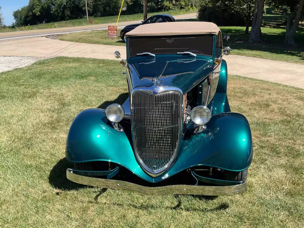 1934 Ford Cabriolet