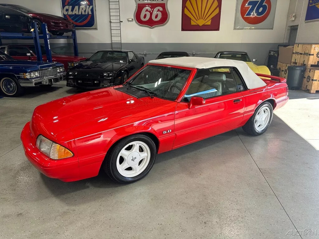 1992 Ford Mustang