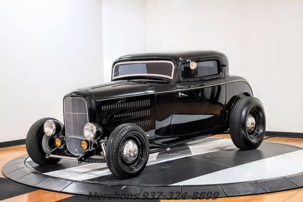 1932 Ford 3 Window Coupe