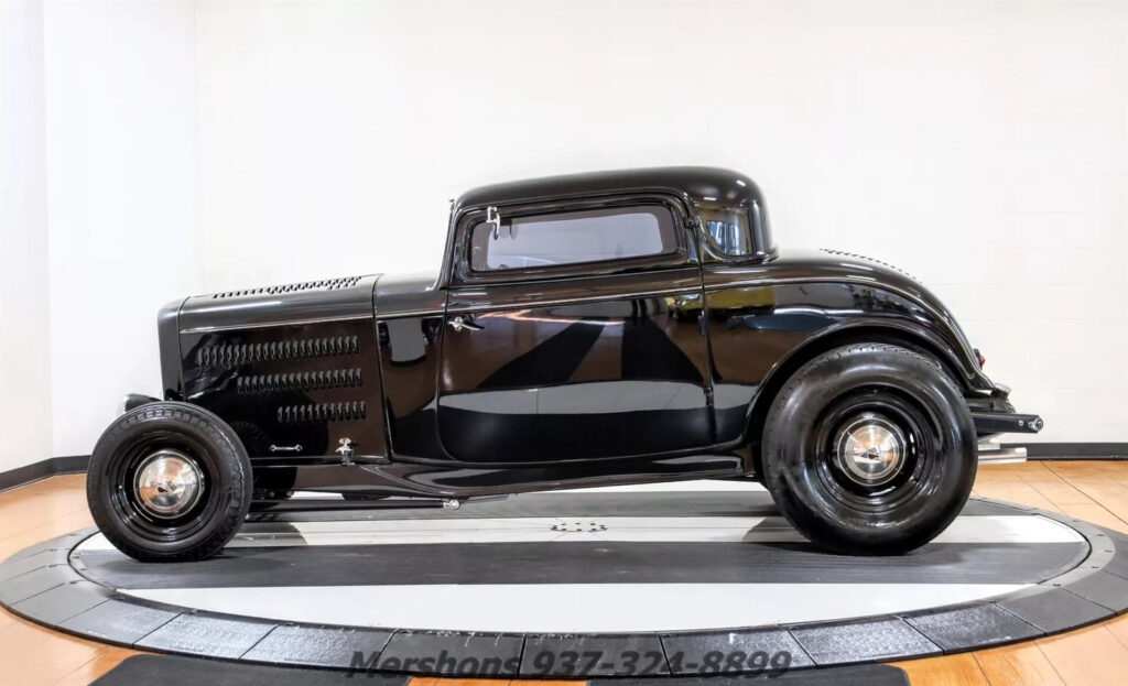 1932 Ford 3 Window Coupe