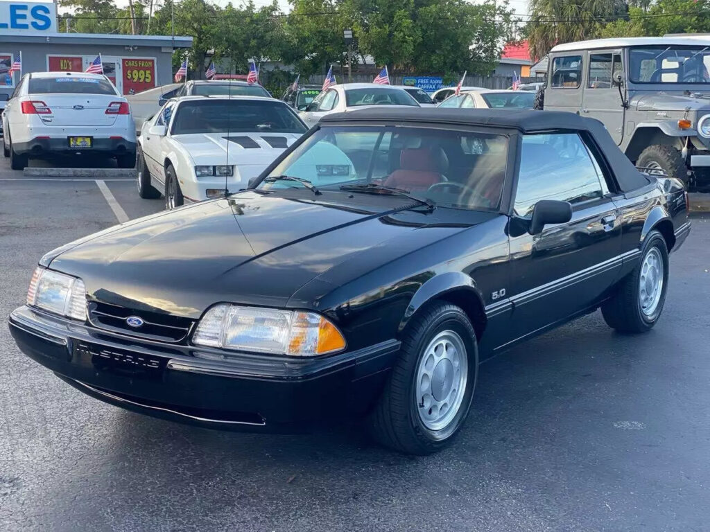 1989 Ford Mustang