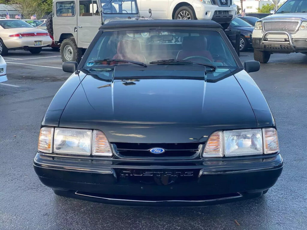 1989 Ford Mustang