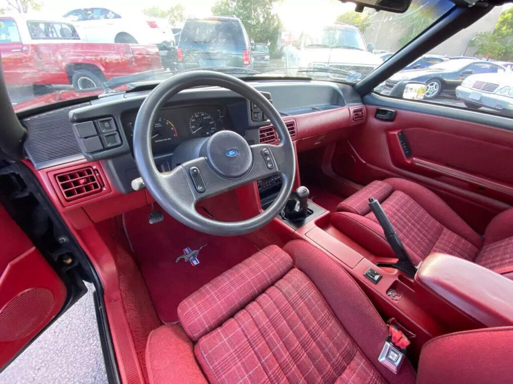 1989 Ford Mustang