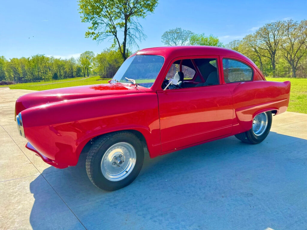 1952 Kaiser Henry J