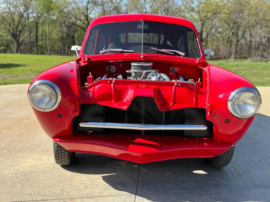1952 Kaiser Henry J