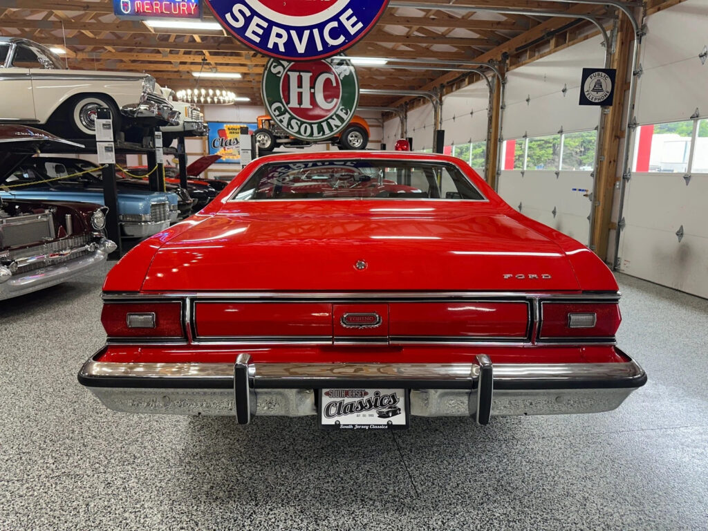 1974 Ford Gran Torino