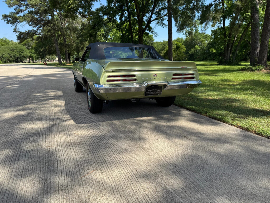 1969 Pontiac Firebird