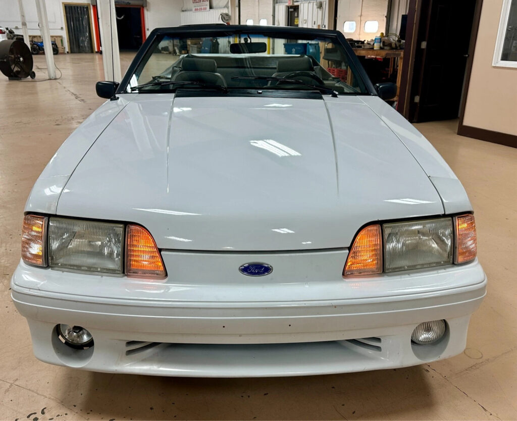 1990 Ford Mustang GT