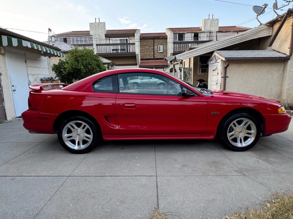 1998 Ford Mustang GT