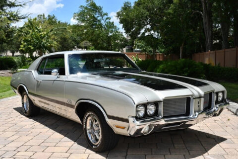 1972 Oldsmobile Cutlass na prodej