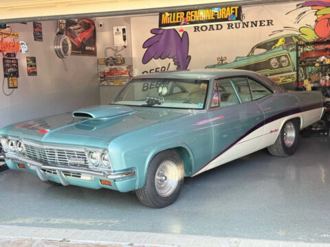 1966 Chevrolet Impala SS na prodej