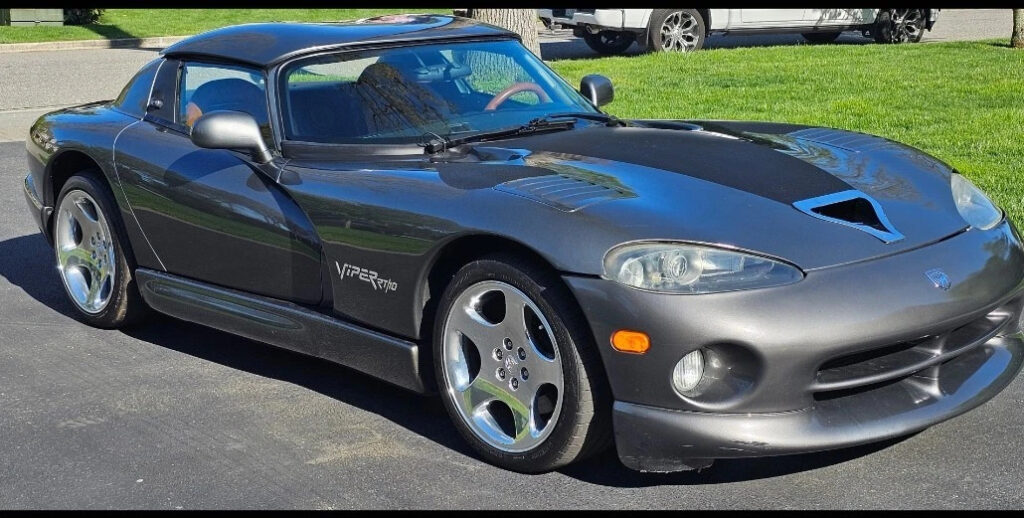 2002 Dodge Viper