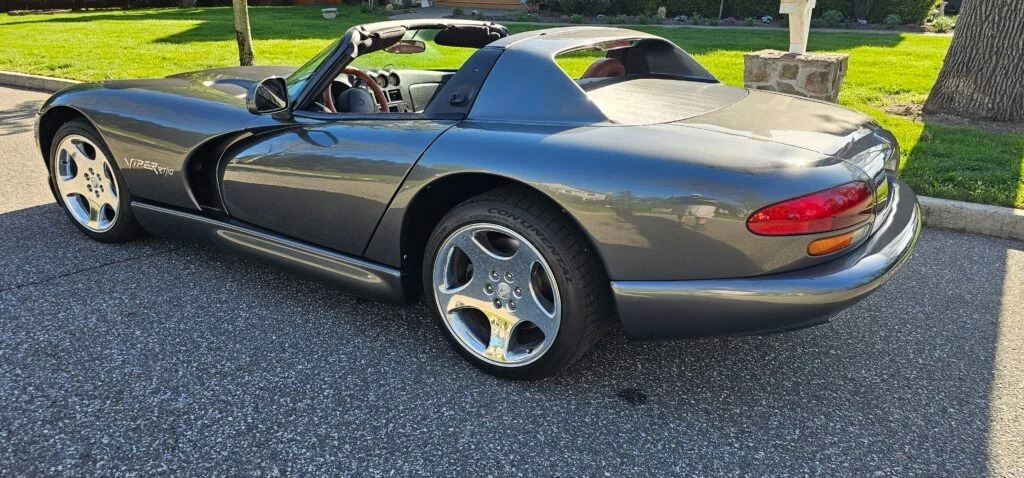 2002 Dodge Viper
