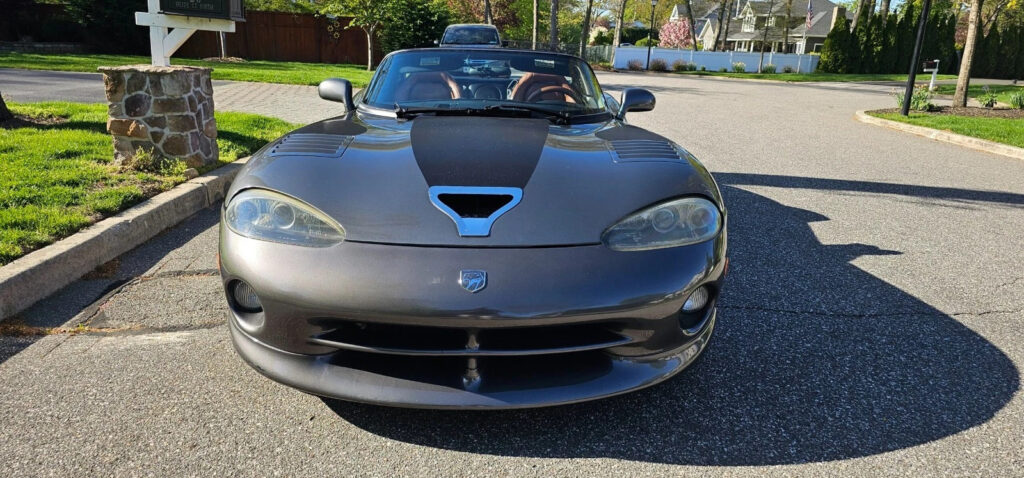 2002 Dodge Viper
