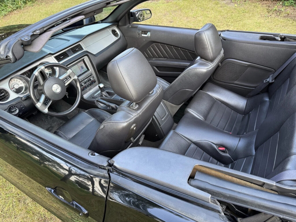 2011 Ford Mustang